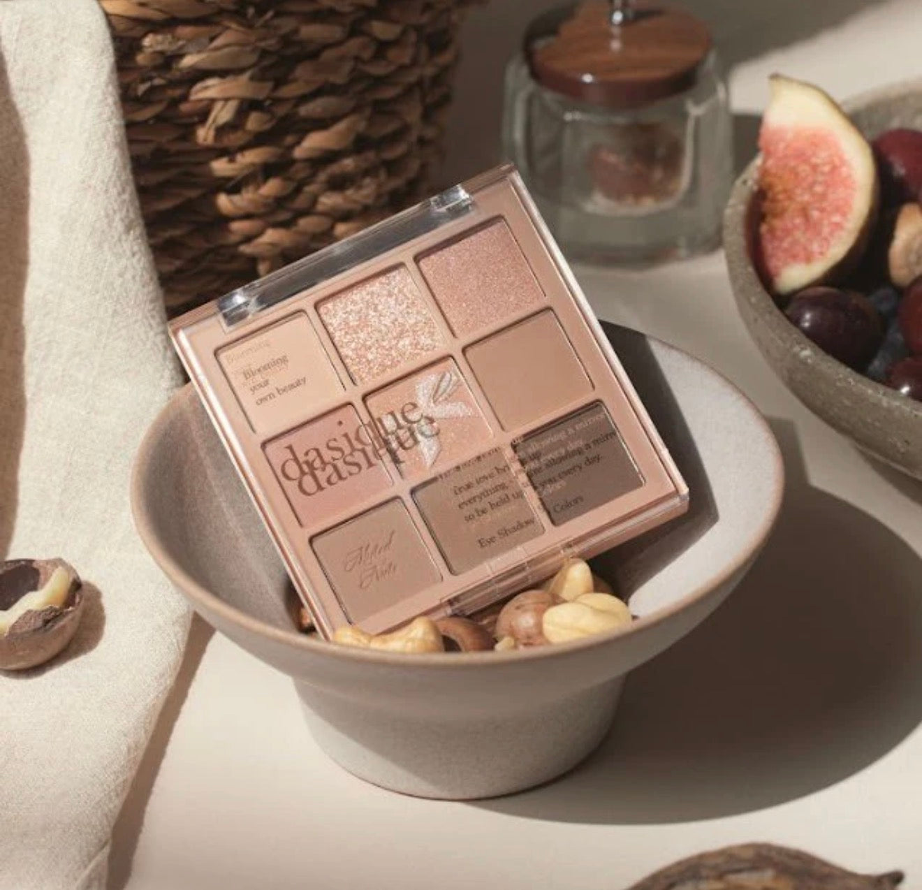 Dasique Eyeshadow Palette 24 Muted Nuts | Bunni Beauty