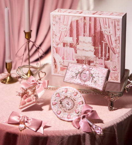 Limited Edition Mini FlowerKnows Valentines Gift Set + 1 Special Gift + 1 Hello Kitty Flower Bouquet | Bunni Beauty